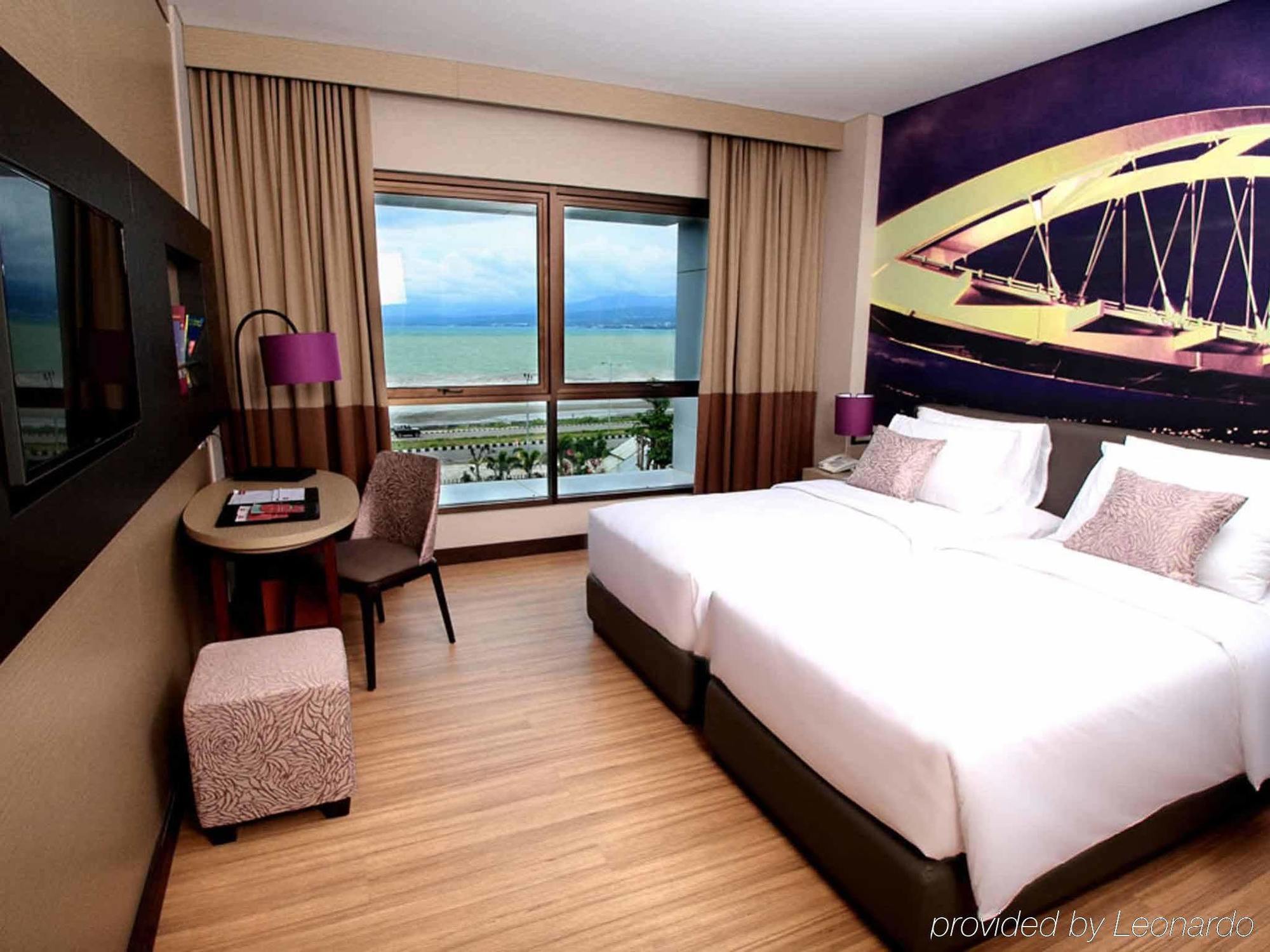 Mercure Palu Exterior foto