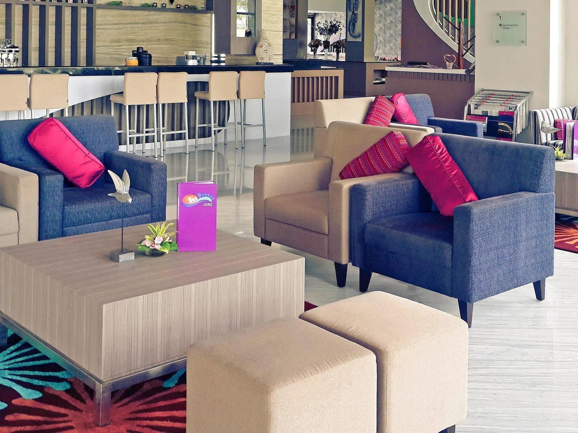 Mercure Palu Exterior foto